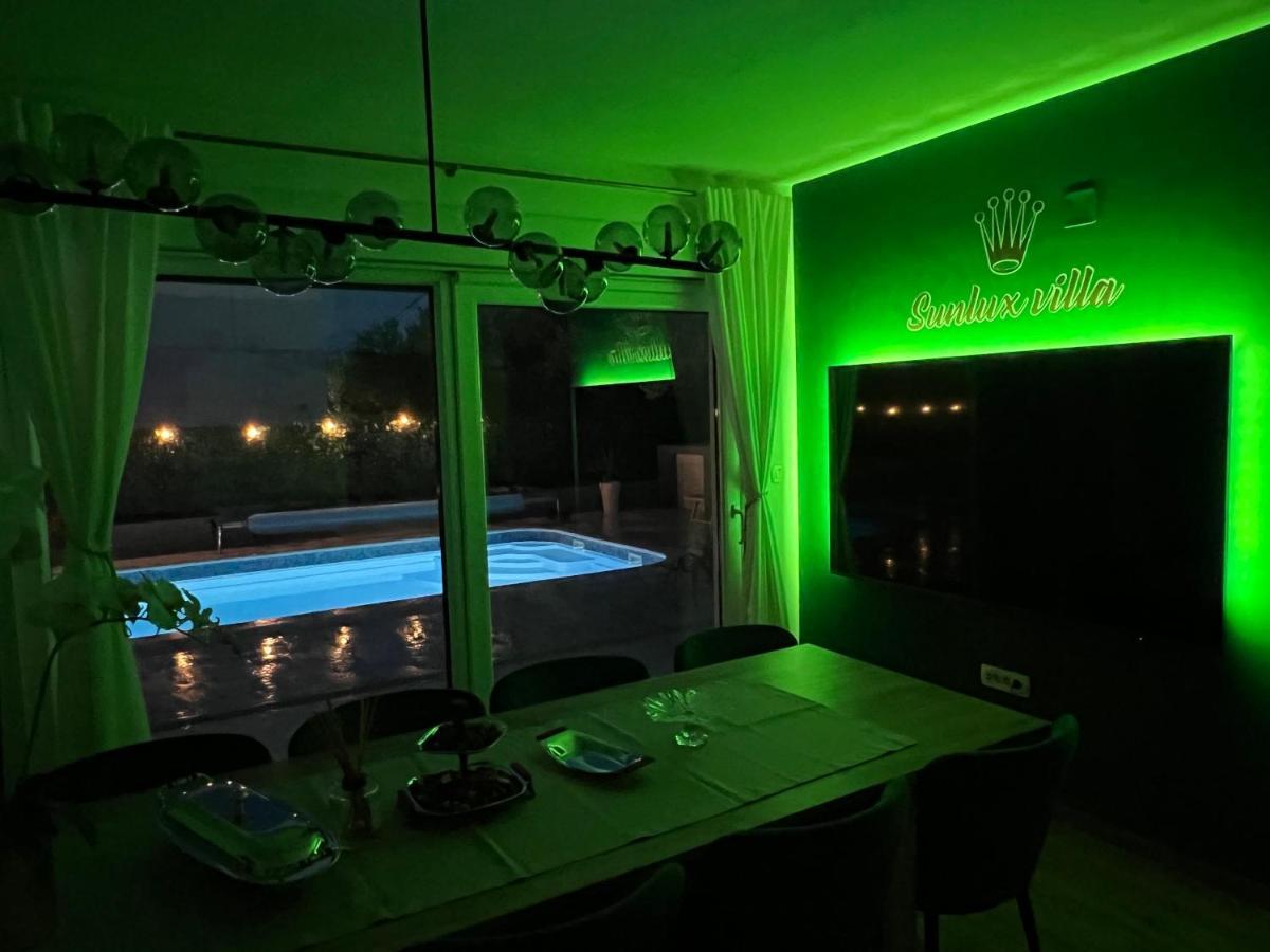 Kaštela Sunluxvilla ,Heated Pool, Ir Sauna מראה חיצוני תמונה